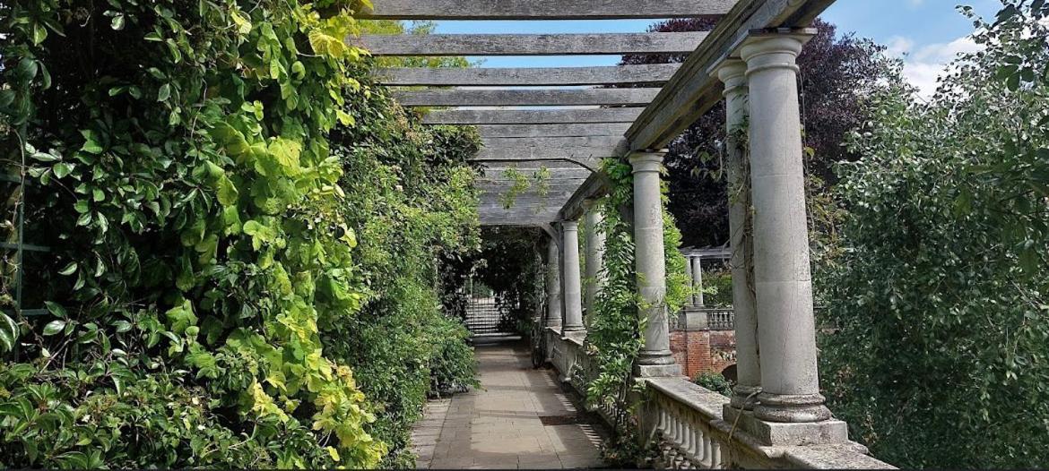 Hampstead Opulence Apartment - Luxurious Split Level Property Londres Exterior foto